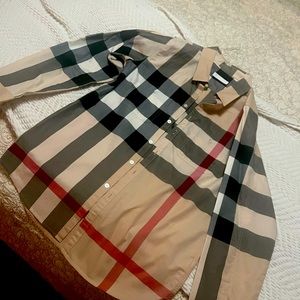 Classic Burberry  dress shirt - size 14-16 - brand new